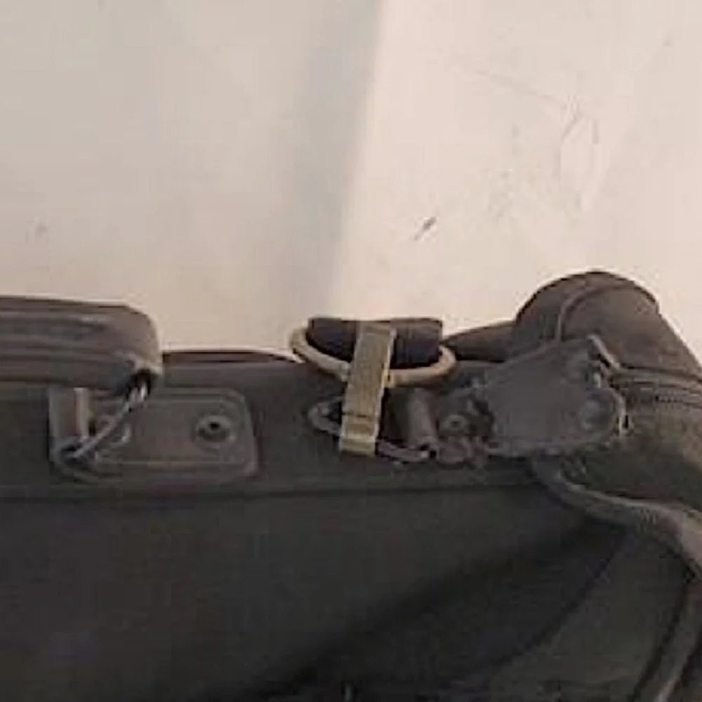Tumi good used